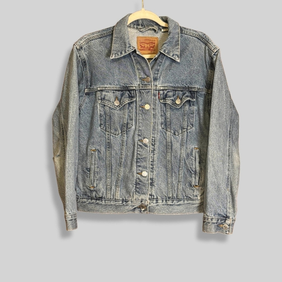 Levi’s Jackets & Blazers - Small Levi's Women's Blue Denim Jacket